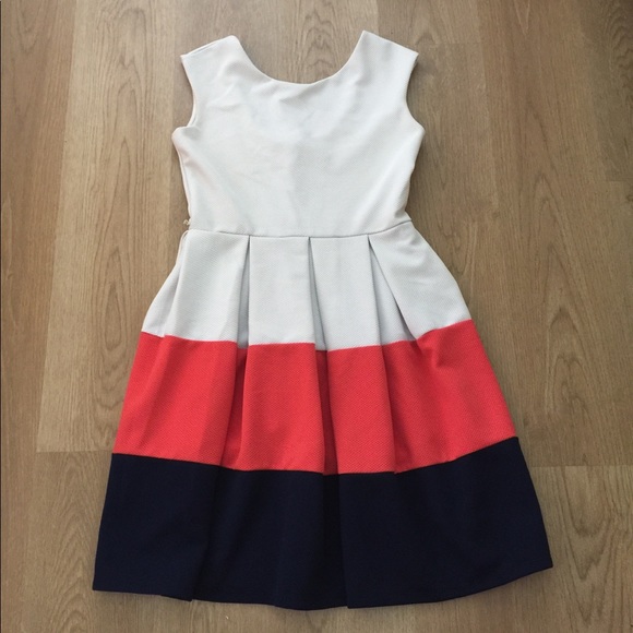 Tiana B. Dresses & Skirts - EUC Tiana B. Cream, Peach, Dark Blue Flair Dress,4